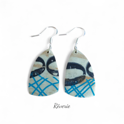 Coastal Grid Polymer Clay Earrings – Sand & Blue